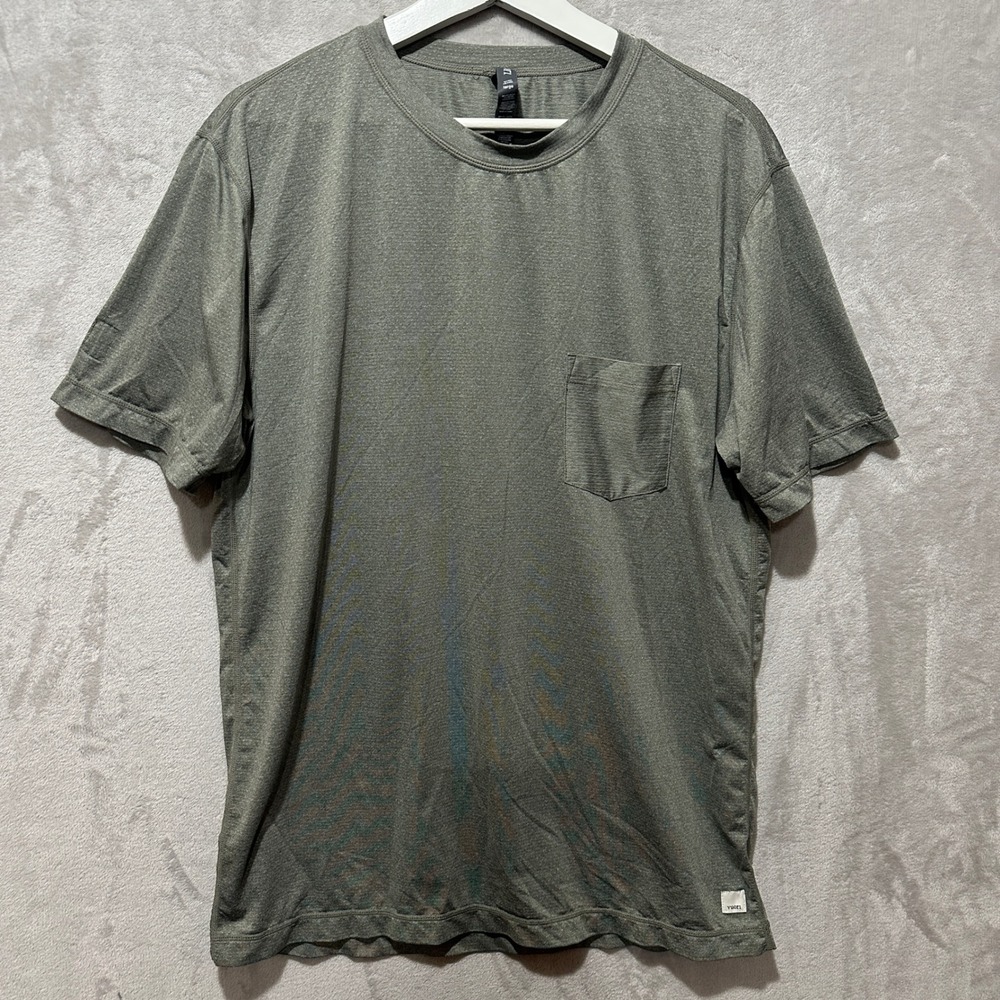 Vuori Mens Strato Tech Tee Green Heathered Short Sleeve Pocket T-Shirt V109 L